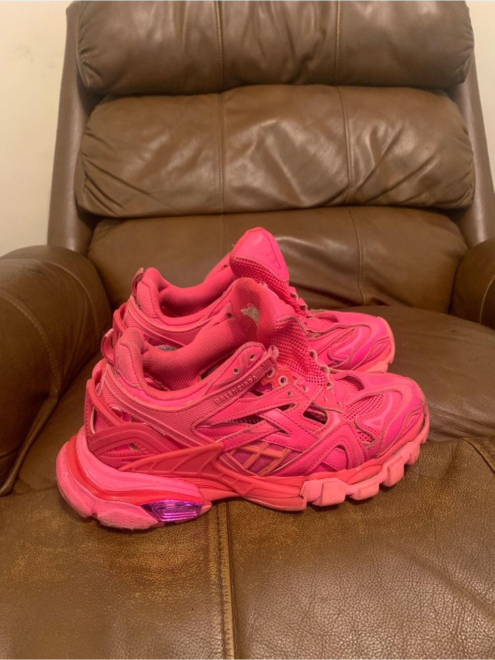 Balenciaga Neon Pink Women's Sneakers - Picture 2 of 4